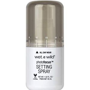 Wet n Wild setting spray